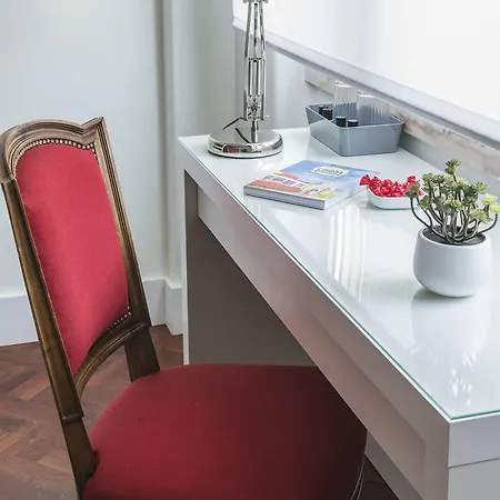 Republica Bed & Breakfast 3* Лиссабон