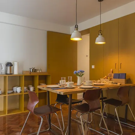 Republica Bed & Breakfast 3* Лиссабон