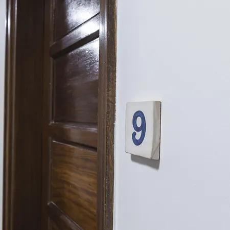 Republica Bed & Breakfast Гостевой дом Лиссабон